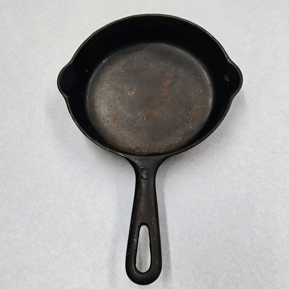 Griswold No 3 Cast Iron Skillet Small Logo Erie PA 709 K Vintage Frying Pan - Picture 9 of 10